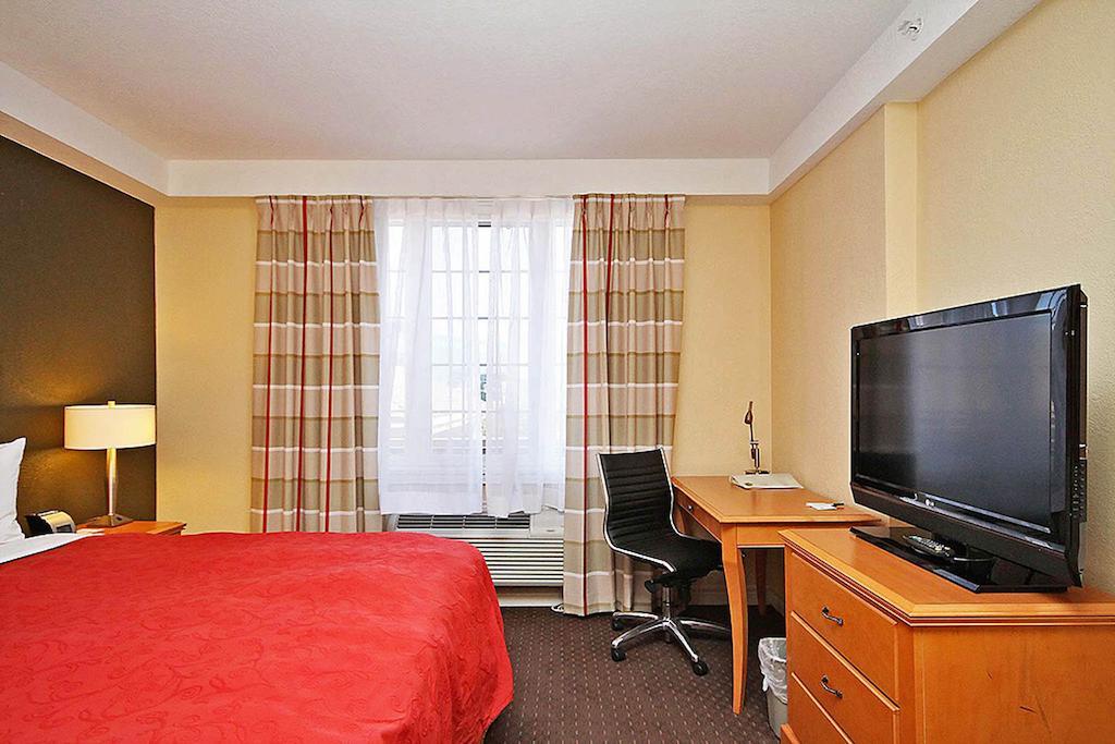 Fairfield Inn & Suites By Marriott Ottawa Kanata Room photo